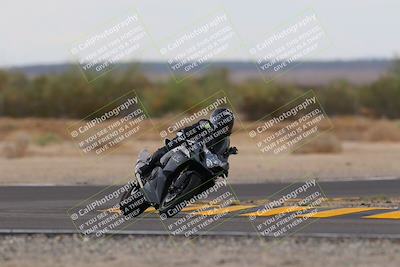 media/Sep-11-2022-SoCal Trackdays (Sun) [[81b7e951af]]/Turn 7 (1145am)/